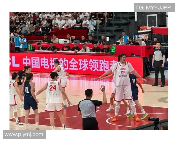 姚明助力中国女篮在奥运赛场展现风采与实力的辉煌历程 姚明助力中国女篮在奥运赛场展现风采与实力的辉煌历程